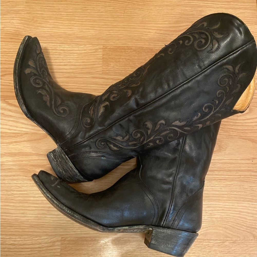Old Gringo Black Embroidered Heeled Boots